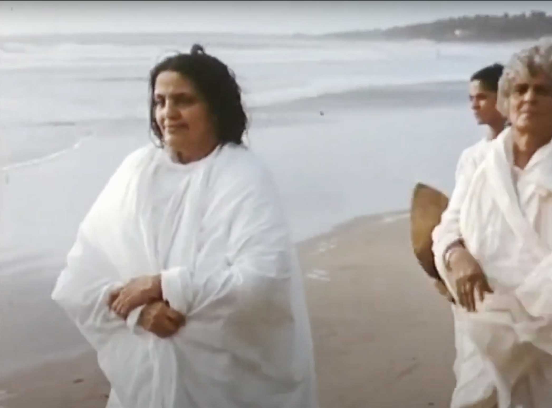 Ma Anandamayi et Didi