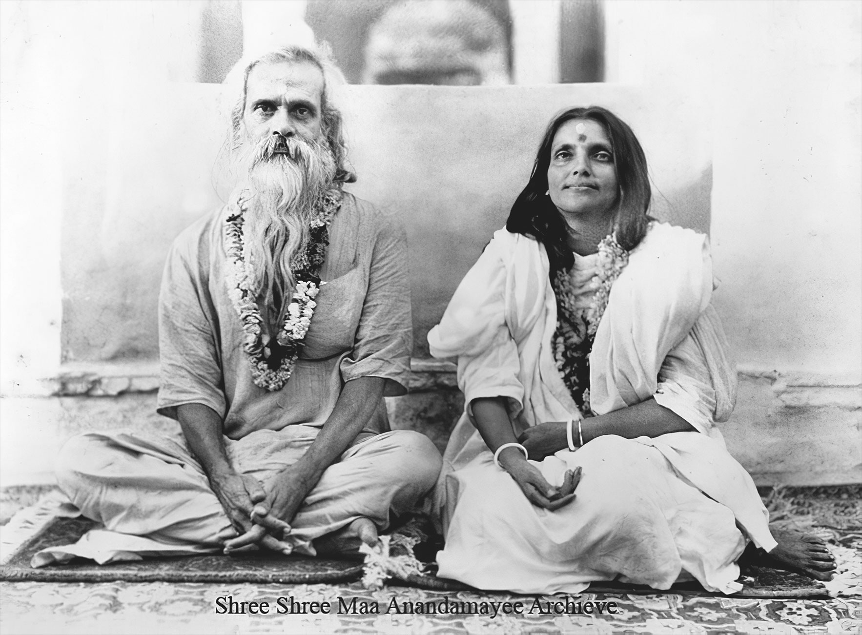 photographie de Mâ Ânandamayî et Bholanath