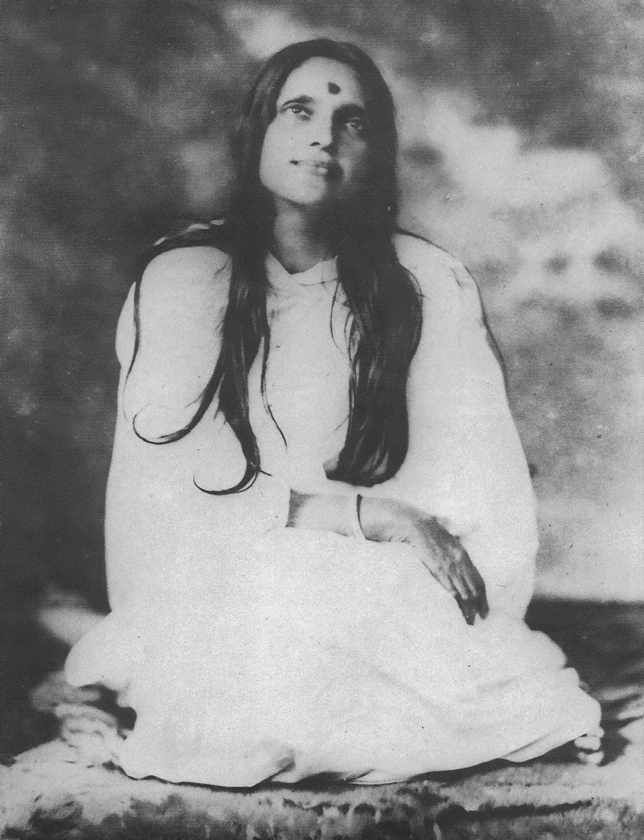 Photographie de Mâ Ânandamayî