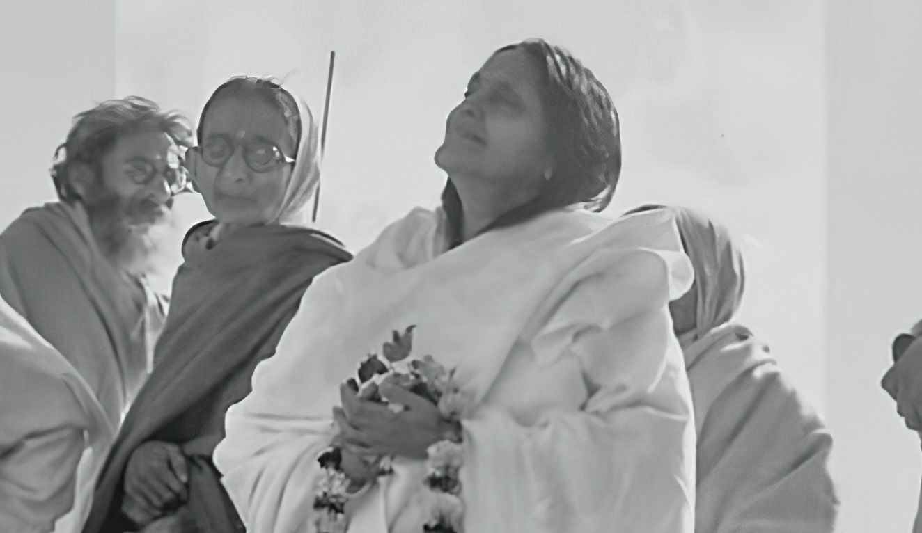 Mâ Ânandamayî et Keshavananda