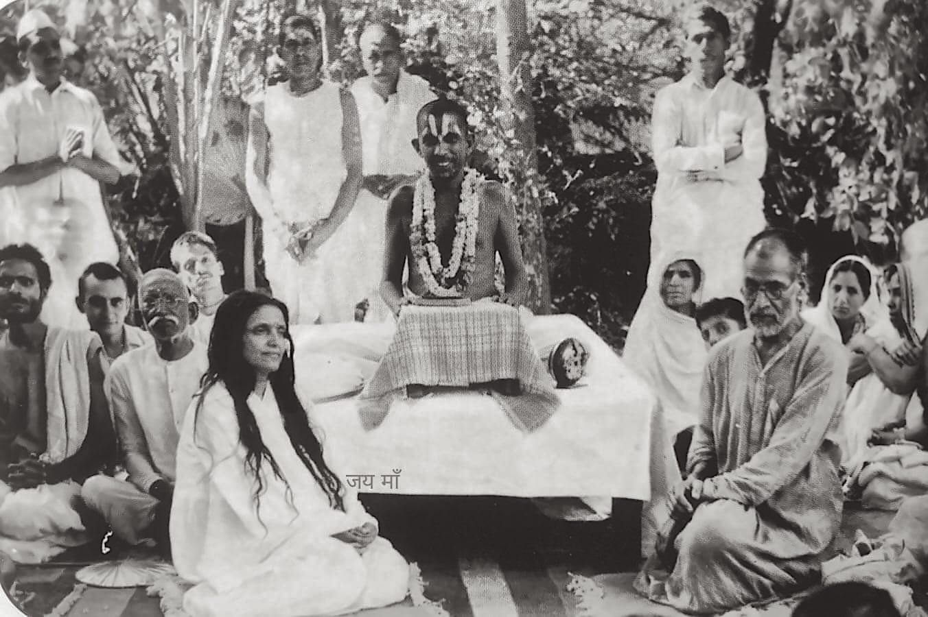 Mâ Ânandamayî et Hari Baba