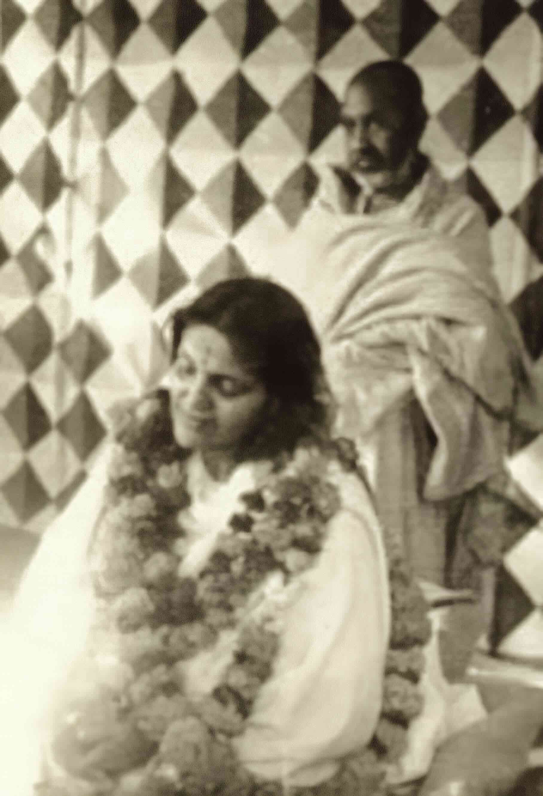 Mâ Ânandamayî et Paramananda
