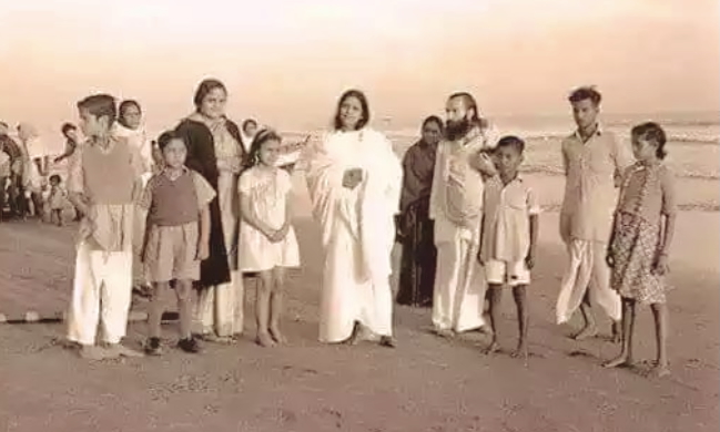 Mâ Ânandamayî et Vijayananda
