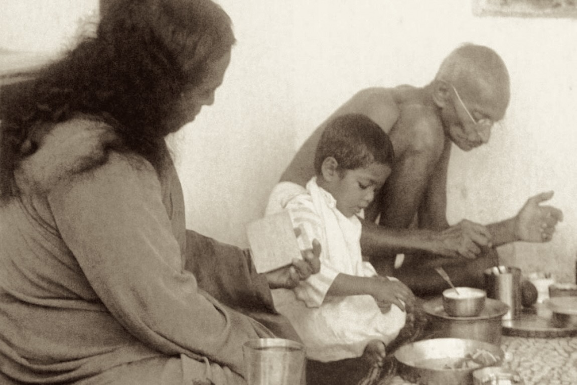 Yogananda et Gandhi