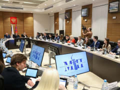 Будут генерировать законы: в облдуме Молодежный парламент заработал в новом составе
