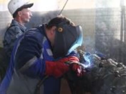 Восстановление братской могилы в городе-герое