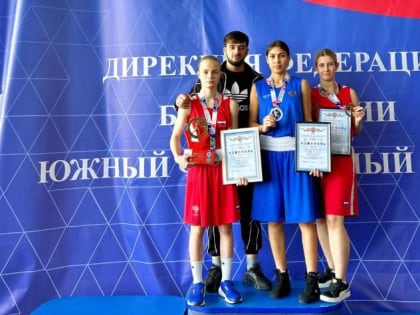 Девушки с характером: волжские боксёрши взяли призы ЮФО