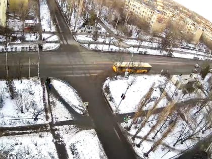 В Волжском обновят дорогу на улице Энгельса