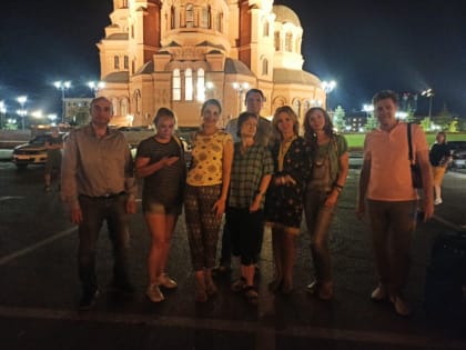 В Волгоград из командировки в ЛНР вернулись 14 медиков