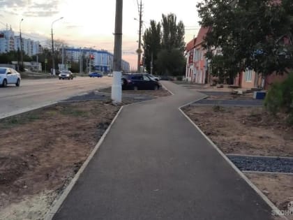 Незаконные парковки в районе частных домовладений в Волжском на проспекте Ленина будут демонтированы