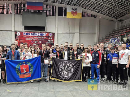 Волжские файтеры возвращаются с медалями с чемпионата и первенства ЮФО по кикбоксингу