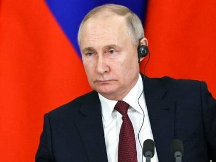 За неделю доверие россиян к Владимиру Путину выросло, а к партии власти снизилось