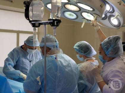 Восемь медиков из ведущих клиник Волгоградской области приедут в ЛНР