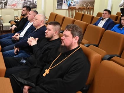 В Волгограде новый состав общественных наблюдателей приступил к работе