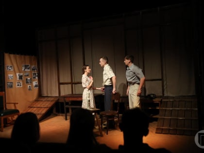 В Волгограде «Молодежка» открыла театральный сезон проникновенной постановкой