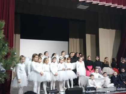 Состоялась премьера детского спектакля "Сказка о золотых крыльях"
