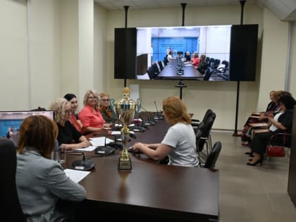 В облздраве состоялось награждение детских медорганизаций региона дипломами в рамках реализации Глобальной Инициативы ВОЗ/ЮНИСЕФ