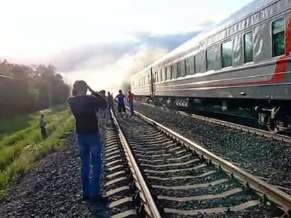 Пассажиры загоревшегося поезда Волгоград-Москва сняли пожар на видео