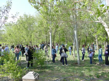 ДЕНЬ ЕДИНЫХ ДЕЙСТВИЙ: РАБОТАЕМ ДРУЖНО, ЧТОБЫ В ЮБИЛЕЙНЫЙ ГОД НАШ ГОРОД ВЫГЛЯДЕЛ ЕЩЕ ЛУЧШЕ