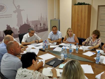 В сентябре жители Волгоградской области выберут 806 депутатов