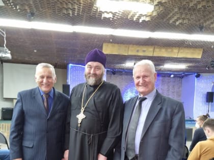 Представители Калачевской епархии стали участниками встречи мэра Волжского с активистами НКО