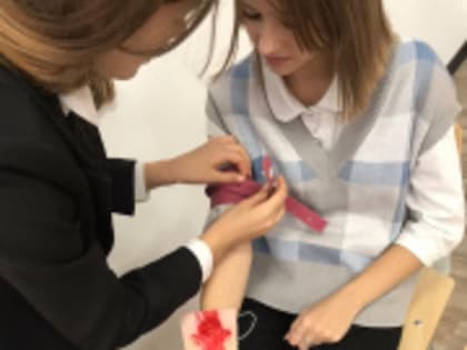 09 февраля в МКОУ СОШ №1, прошло занятие для учащихся 9х классов по ОБЖ «Оказание первой помощи при кровотечениях»
