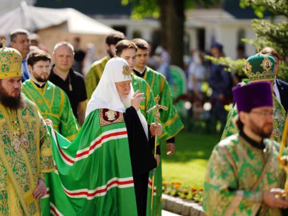 В праздник Святой Троицы Святейший Патриарх Кирилл возлавил торжества в Троице-Сергиевой лавре