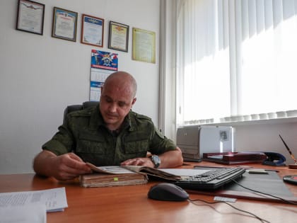 В Волгограде следователи проводят проверку из-за видео, на котором медики пинают пациента