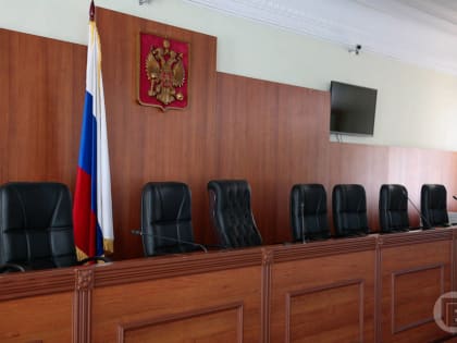Под Волгоградом мужчина выбросил через забор 3-месячную дочь