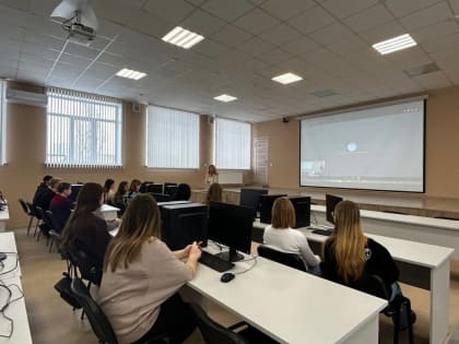 Школьникам в Волгограде и области рассказали о безопасности в социальных сетях