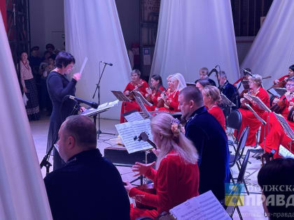 Волжский русский народный оркестр выступит на сцене ДК «ВГС» с концертом «Сводить с ума — геройство»