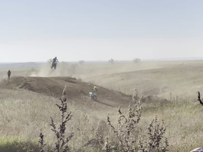 Под Волгоградом определили самого быстрого мотогонщика