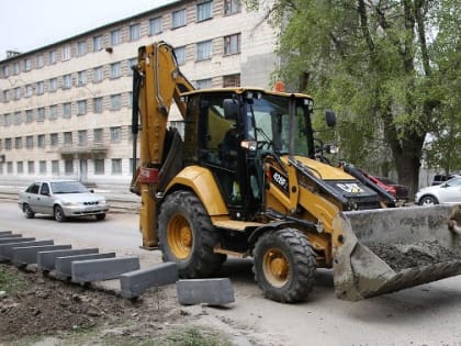 В Волгограде начался ремонт улицы Варшавской