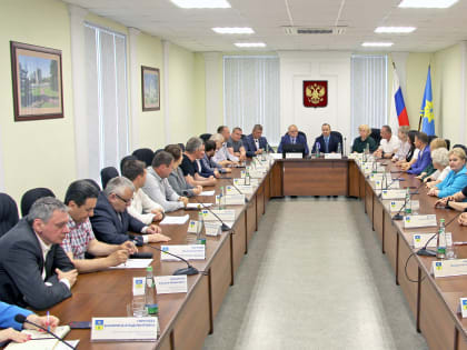 Игорь Воронин отчитался перед депутатами гордумы о работе в 2022 году