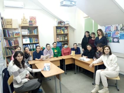 В рамках реализации социального проекта соборного храма Апостола Иоанна Богослова в детско-родительском объединении «Прибавление ума» говорили о религиозных смыслах сказок Ганса Хр