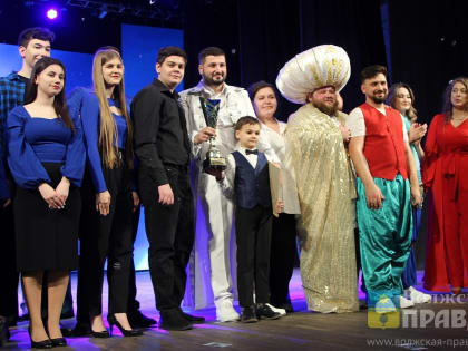 В ЦКиИ «Октябрь» прошла финальная игра сезона Волжской лиги КВН: Кубок увезли астраханцы
