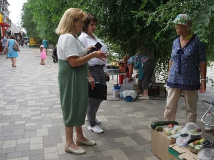 В Волжском проходят ежедневные рейды по пресечению уличной торговли