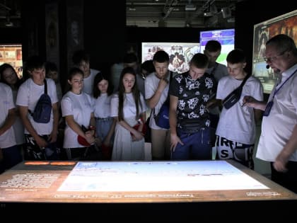 «Россия – моя история»: участники университетской смены побывали в интерактивном музее