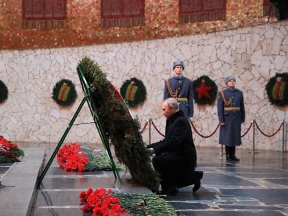Владимир Путин в Волгоградской области принимает участие в мероприятиях по случаю 80-летия Сталинградской Победы
