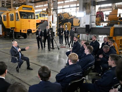 Увеличение доходов граждан Владимир Путин назвал основной задачей для государства