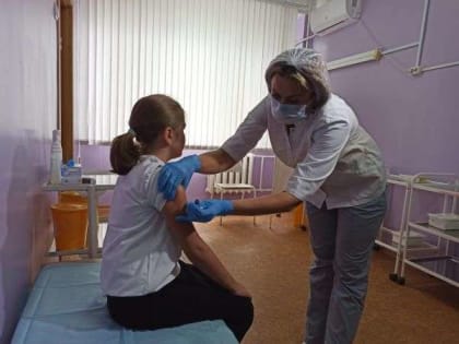 Иммунизацию от гриппа прошли 40 тысяч юных волгоградцев