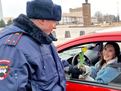 ДЕПУТАТ РОМАН ХАЛИКОВ СОВМЕСТНО С СОТРУДНИКАМИ ГОСАВТОИНСПЕКЦИИ ВОЛЖСКОГО ПРИНЯЛ УЧАСТИЕ В ГОРОДСКОЙ АКЦИИ