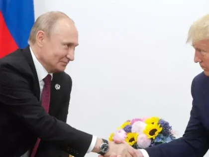 Путин и Трамп договорились о перемирии на Украине и хоккейных матчах