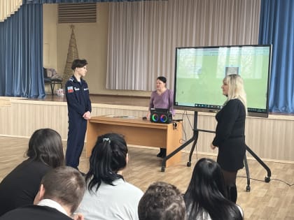 История с нейросетями: в Волжском продолжаются интерактивные лекции к 125-летию Логинова