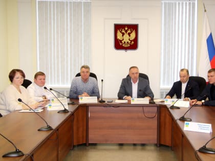 НА КОМИССИИ ПО ГОРОДСКОМУ ХОЗЯЙСТВУ РАБОТАЛИ НАД БОЛЕЕ ЭФФЕКТИВНЫМ РЕШЕНИЕМ ПРОБЛЕМЫ БЕСХОЗНЫХ ТРАНСПОРТНЫХ СРЕДСТВ И ПРОБЛЕМЫ БЕЗНАДЗОРНЫХ ЖИВОТНЫХ