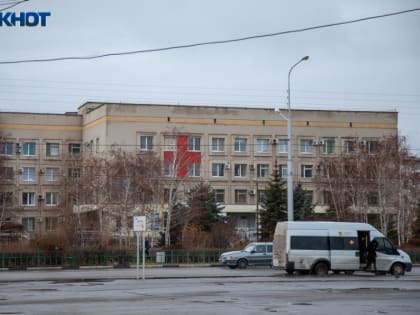 Волжские медучреждения перейдут на особый режим работы в новогодние праздники