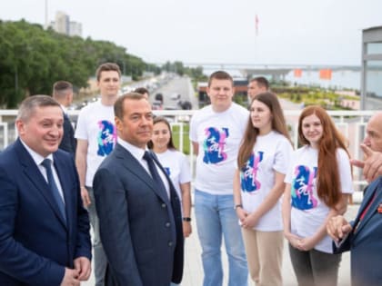 Дмитрий Медведев оценил благоустройство Волгограда