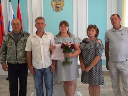 Теперь дома будет ждать законная супруга