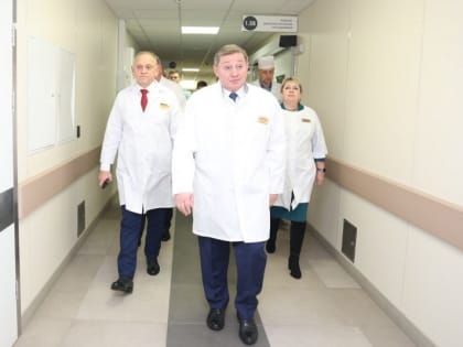 Андрей Бочаров: «Основные работы по созданию опорного медцентра третьего уровня для жителей заволжских районов Волгоградской области завершатся до конца 2024 года»