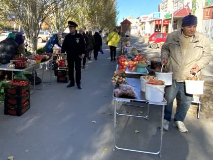 В Волжском выявляют факты несанкционированной торговли